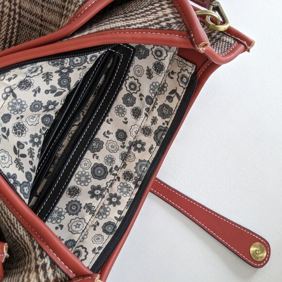 COLLEGIATE STYLE CROSSBODY BAG L'ARTISTE BRAND - Picture 10 of 13